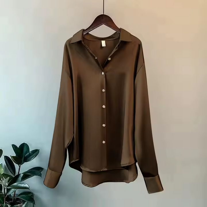Elegant ladies' summer blouse, lightweight and versatile top, perfect for chic office or casual outfits.