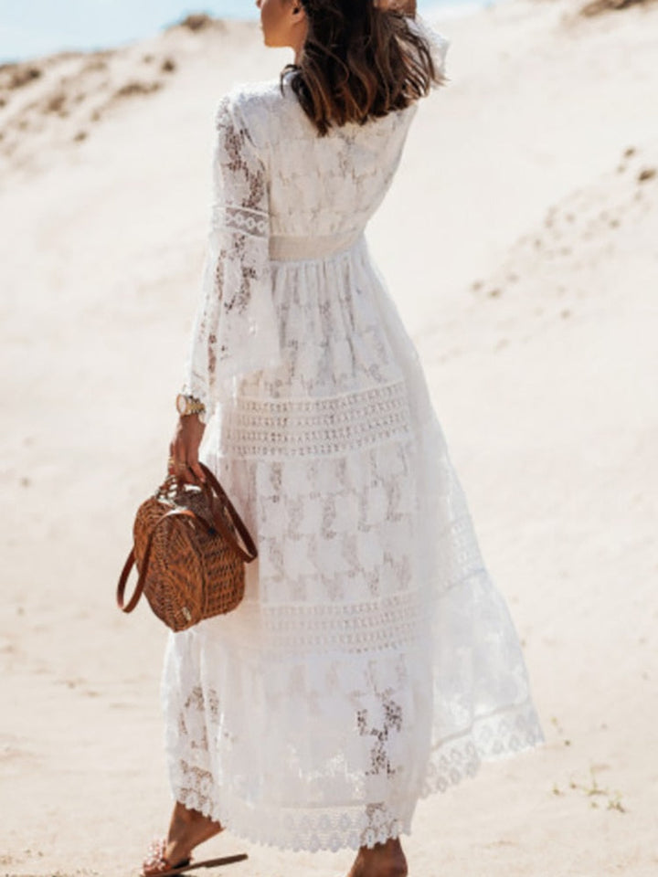 Beautiful women's summer maxi dress, combining elegant style, comfort & versatility for any warm-weather occasion.
