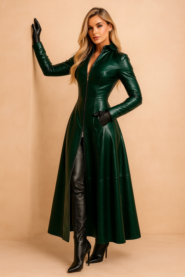 Stylish women's tailored longline jacket, featuring a zip-front, ideal for sophisticated winter and autumn looks.