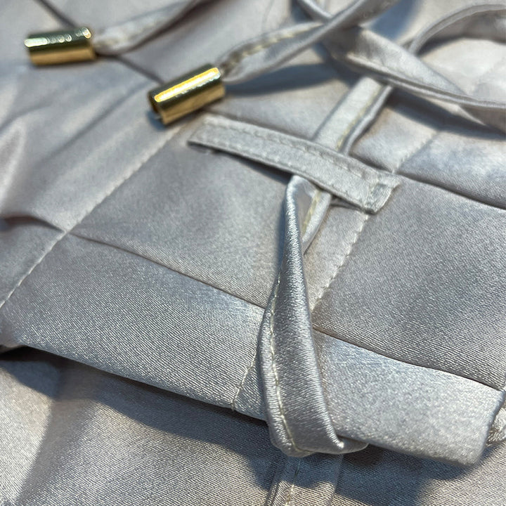 Summer fashion: Women's elegant linen blend two-piece outfit, comfortable & chic matching set.