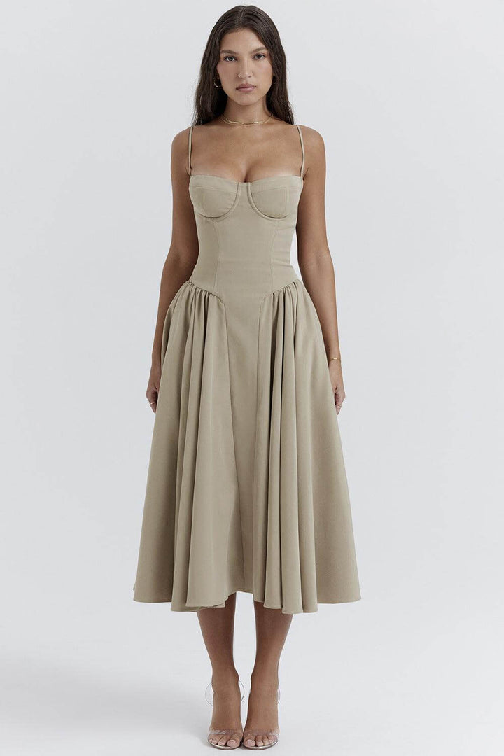 Comfortable women's vintage midi dress, versatile retro style for summer and parties.