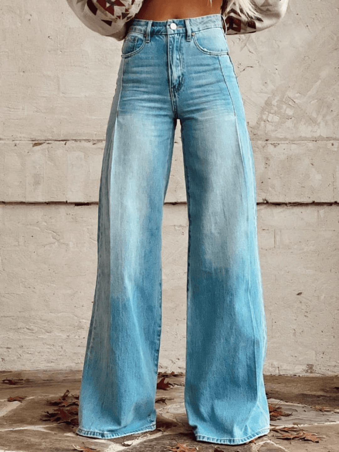 Elegant women's wide leg trousers, perfect for business casual or versatile fashion. High-waisted and comfortable.