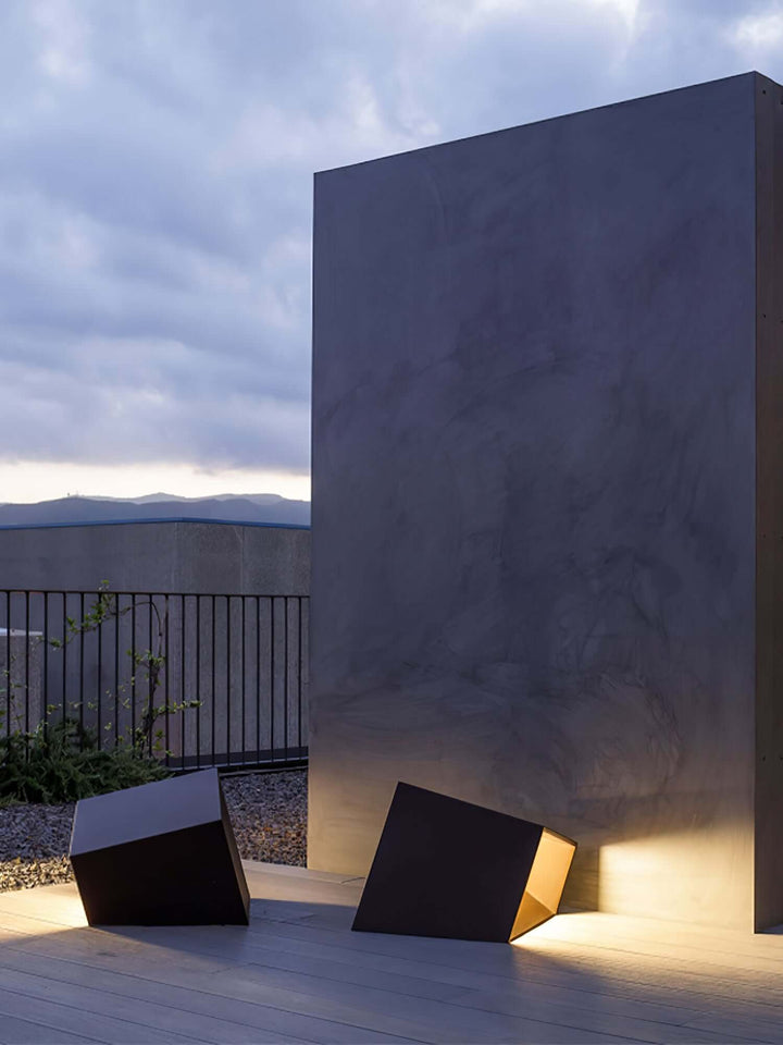 Solar Cube Garden Light - Outdoor LED Lamp