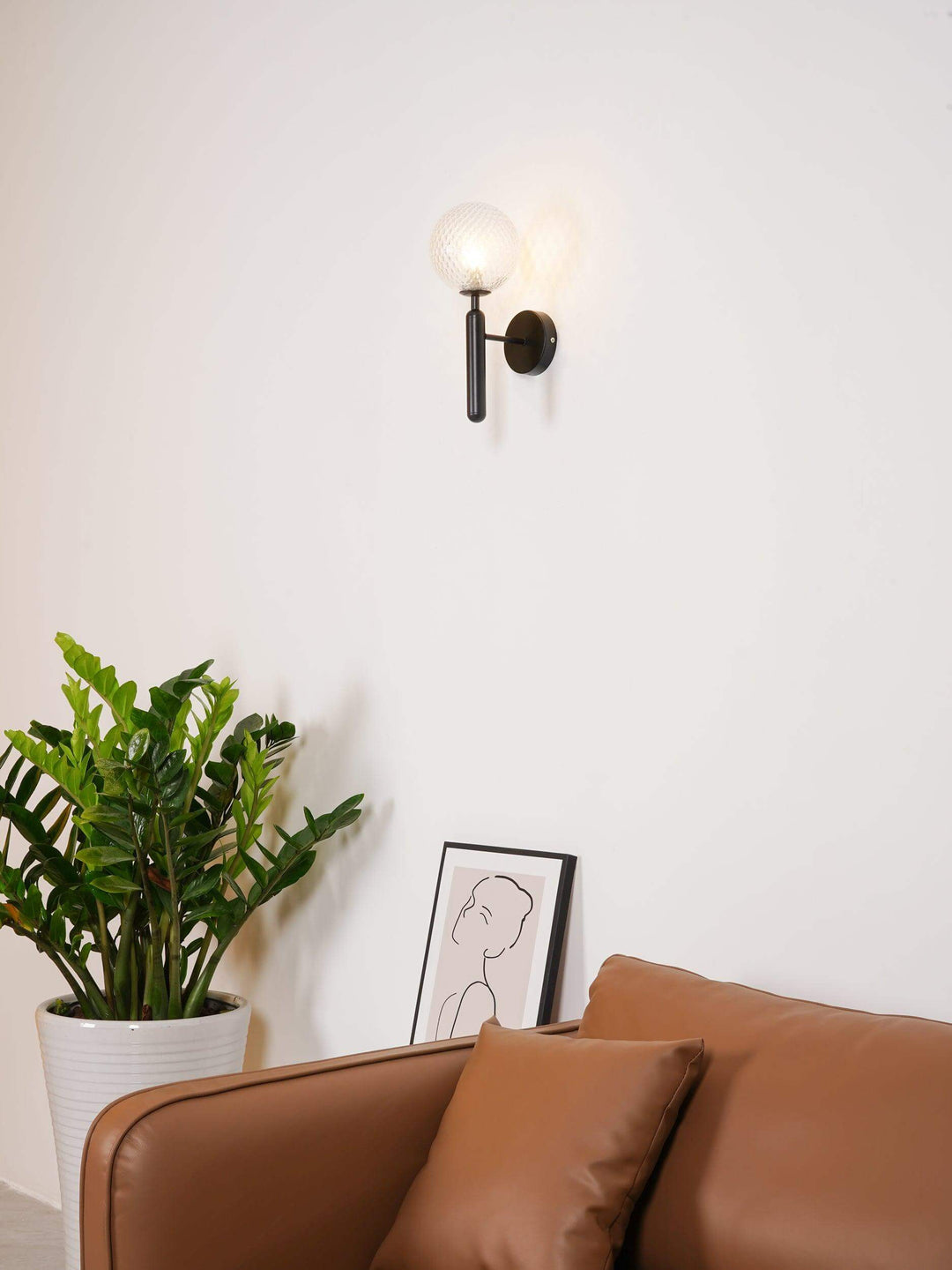 Modern Glass Wall Sconce - Elegant Lighting Fixture