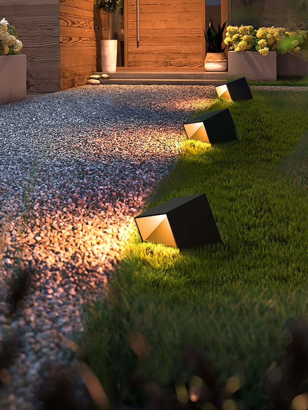 Solar Cube Garden Light - Outdoor LED Lamp