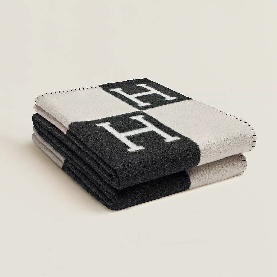 Gold luxury blanket, made from cashmere & wool for ultimate comfort & home decor.