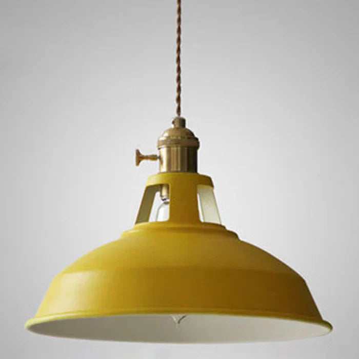 IronGlow industrial pendant light, adds a retro touch to any restaurant interior.