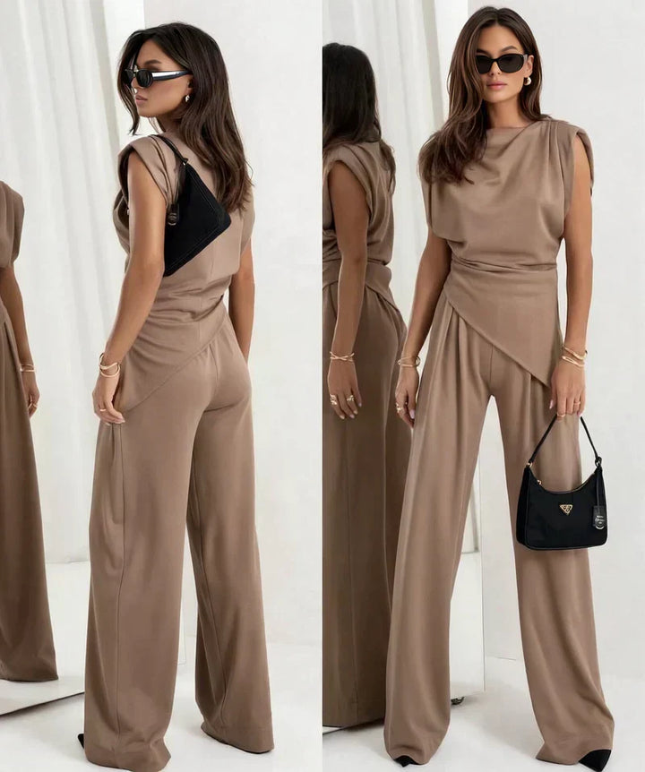 Elegant gray two-piece matching set, comfortable fashion for women's versatile style.