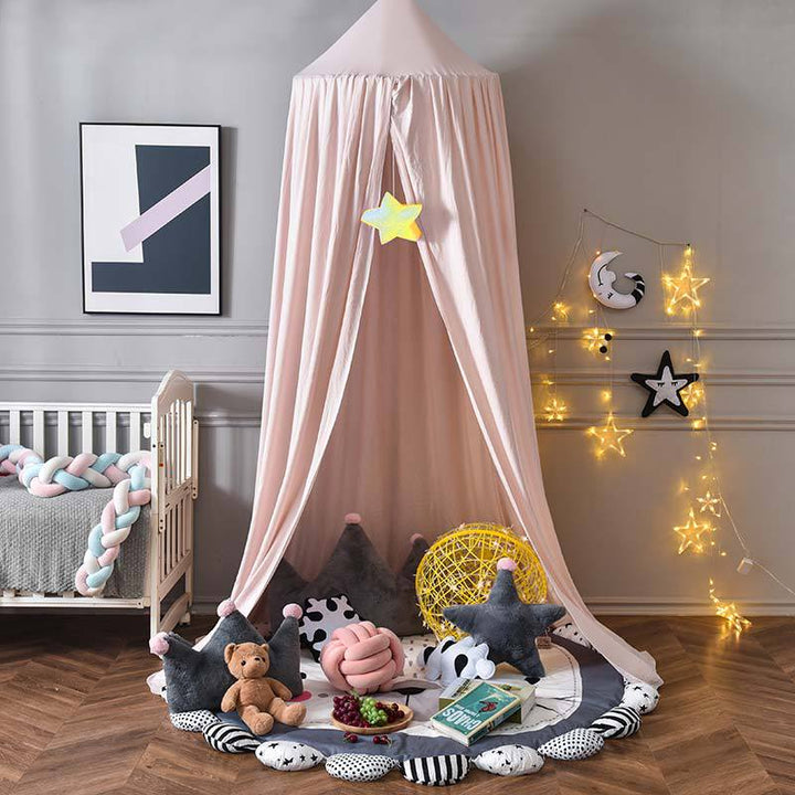 "Light green children's blackout bed canopy; elegant polyester fabric; blocks light; ideal for cribs, creating a cozy vibe."