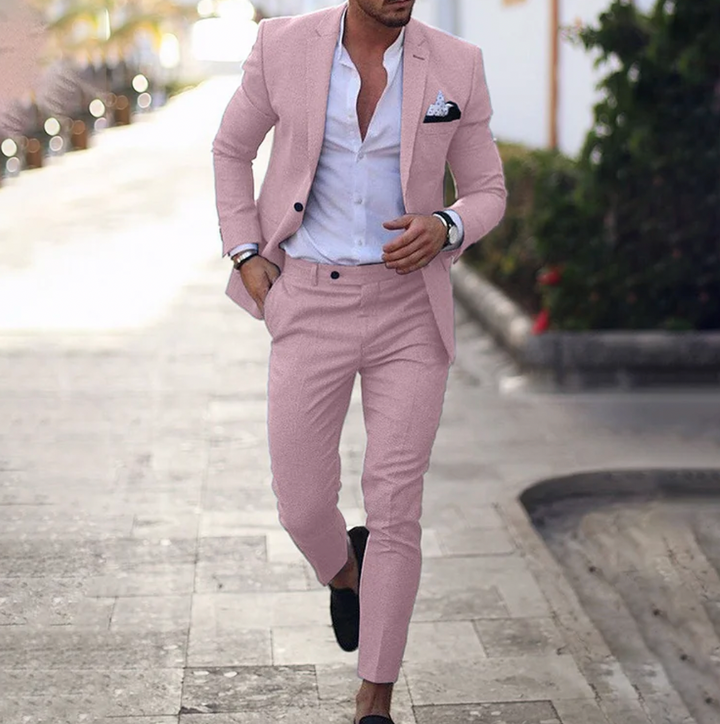 Versatile Lucas men's formalwear: tailored blazer & trousers set, ideal for smart casual and business settings.