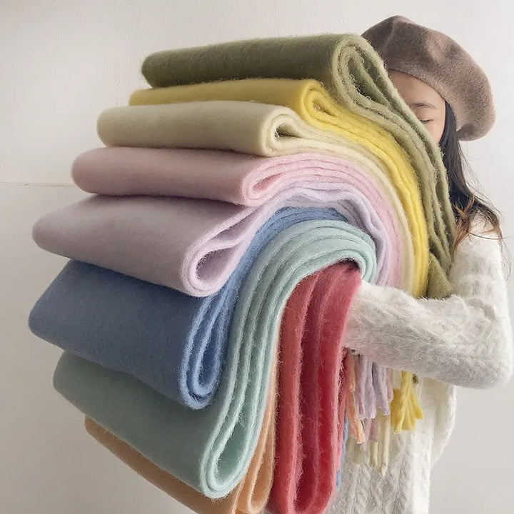 Cozy women's cashmere scarf. Perfect blend of warmth, softness, and elegant design.