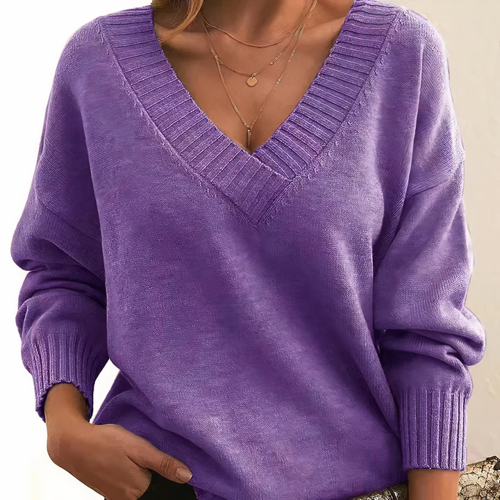 Isabella women's elegant V-neck cashmere knit sweater, a comfortable long-sleeve top for everyday chic.