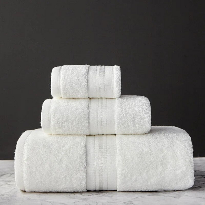 Luxury Egyptian cotton towel set, soft & absorbent bath towels for premium bathroom decor.