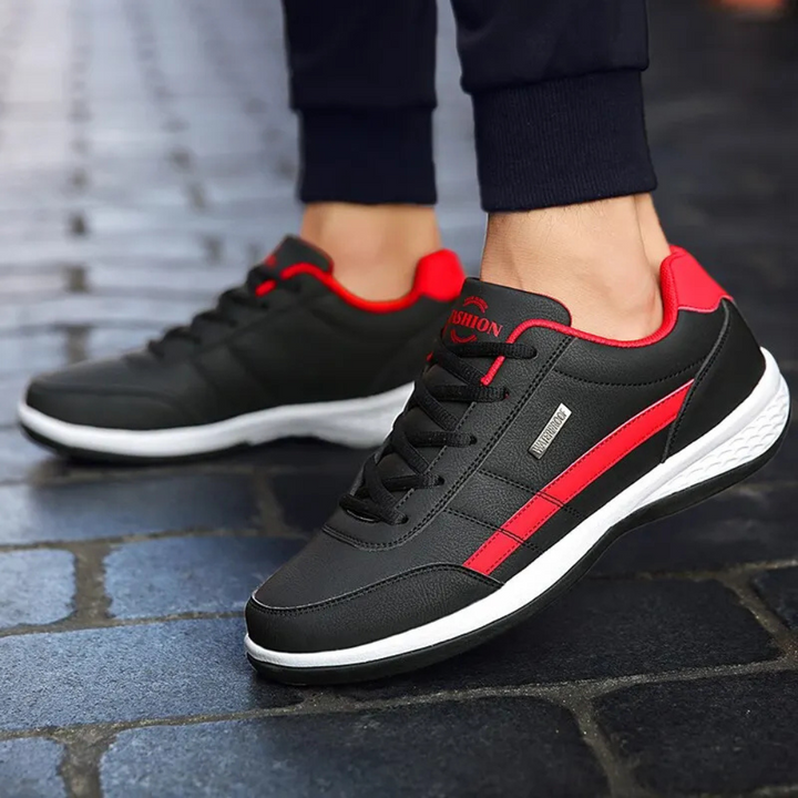 Comfortable men's lace-up sneakers for everyday wear, offering balance and casual style.