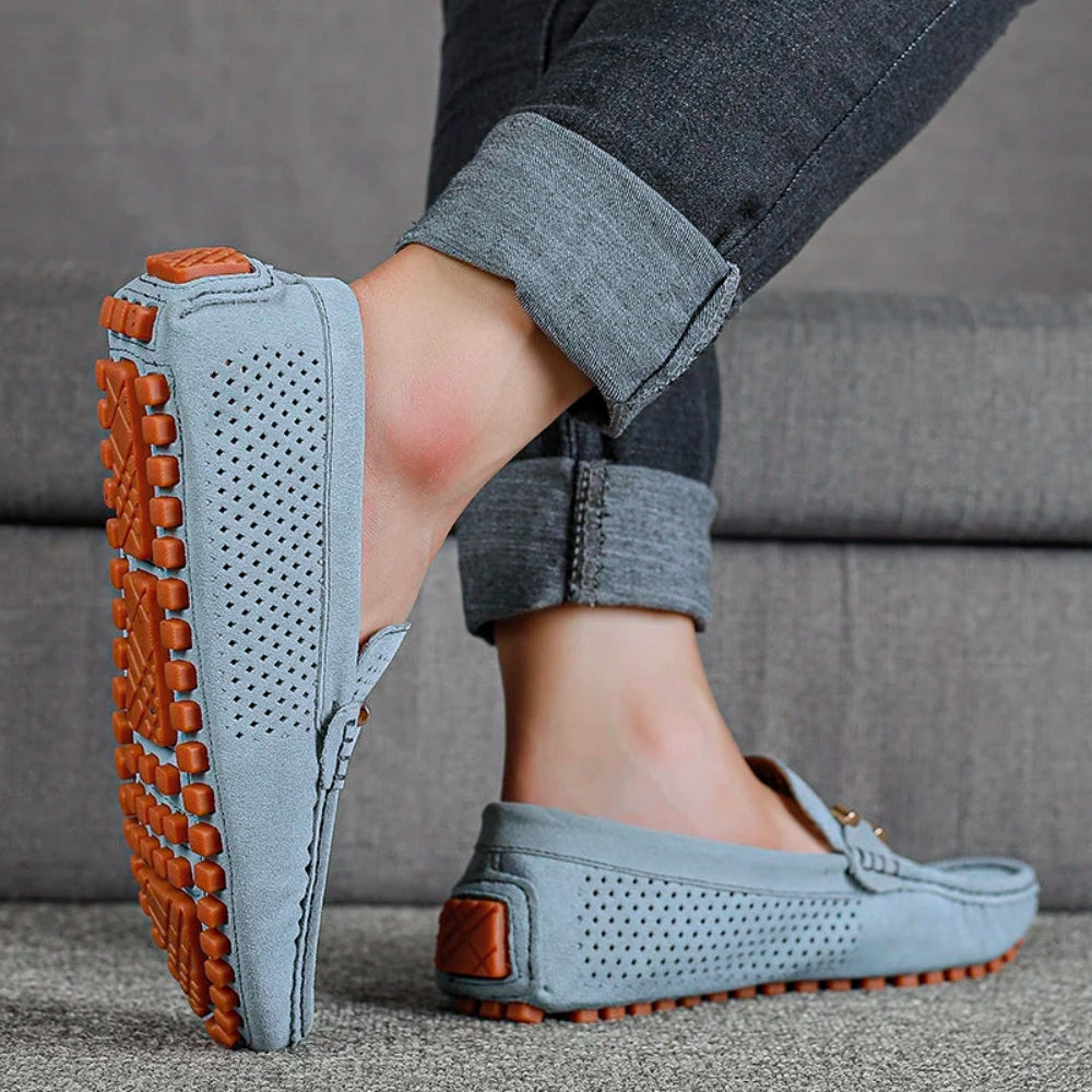 Men's casual slip-on loafers, breathable & comfortable for daily wear and relaxed style.
