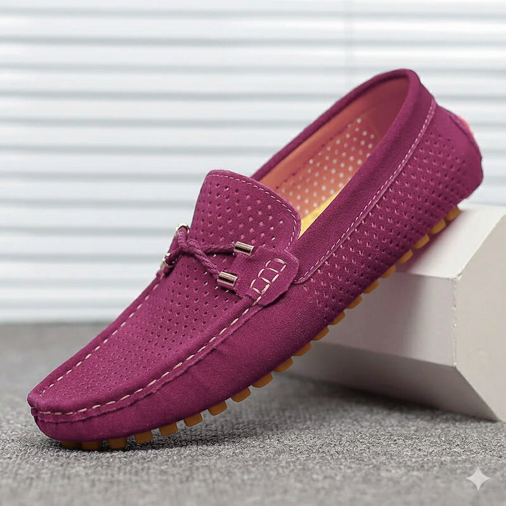 Easy slip-on men's loafers, breathable casual shoes for comfort & versatile men's fashion.