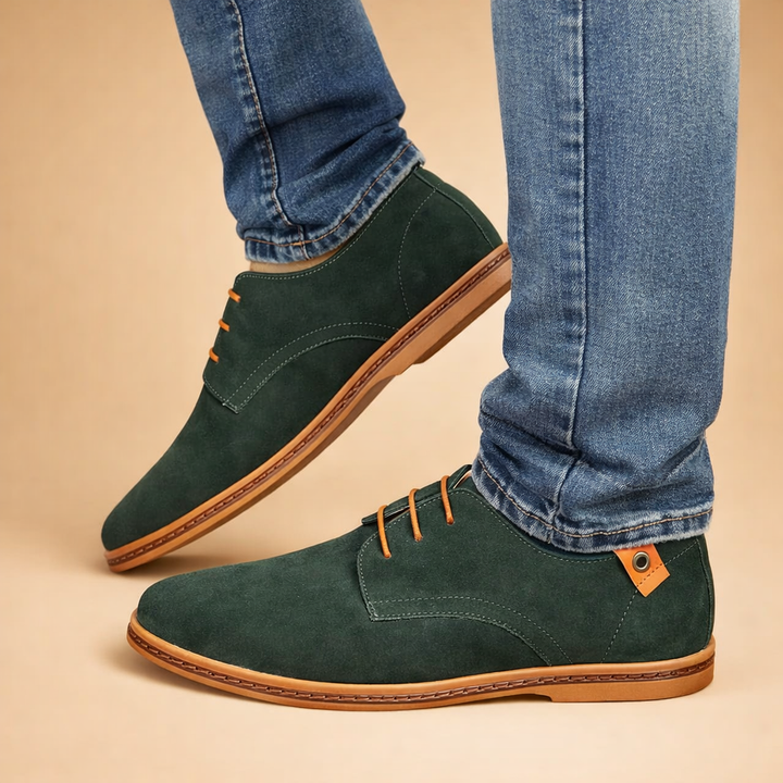 Elevate your look with men's comfortable lace-up Oxford shoes, blending casual style and elegance.