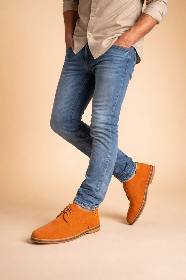 Classic men's lace-up Oxford shoes, offering comfort and sophisticated style for casual and smart looks.