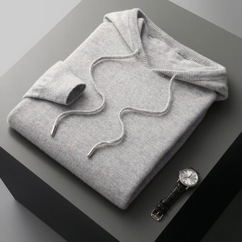 Essential men's pullover hoodie, offering comfort and simple style for daily wear.