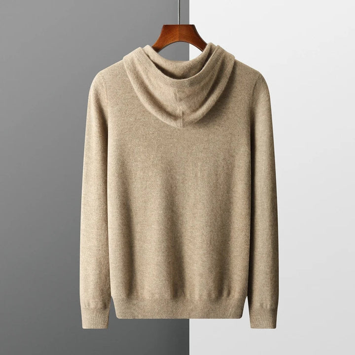 Versatile men's hooded sweater for casual wear & simple everyday fashion.