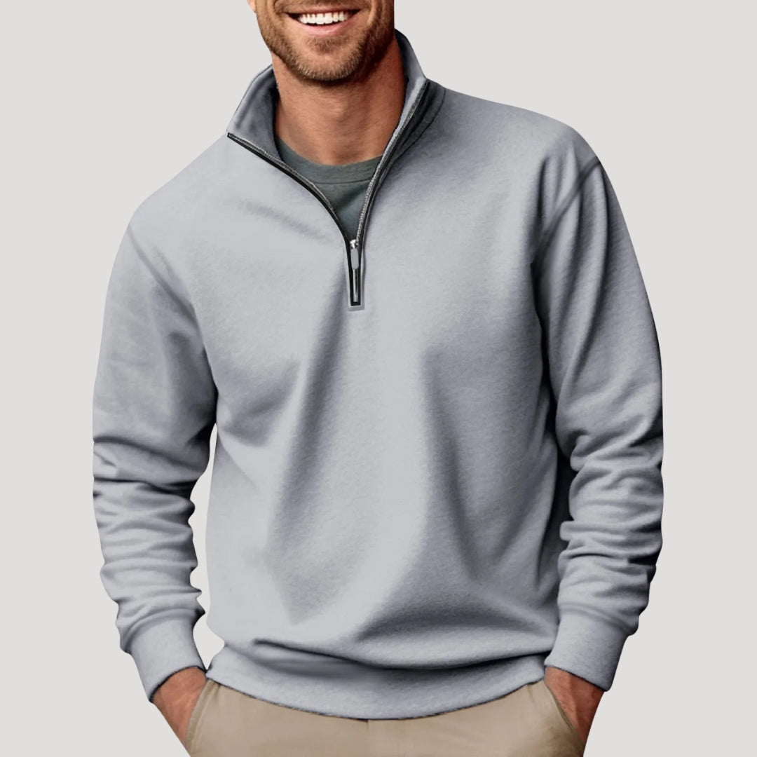 Autumn/winter men's quarter-zip sweatshirt, a comfortable long sleeve for cool weather.