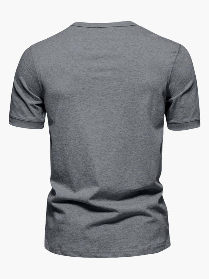 Stylish men's summer shirt with short sleeves and button-up front, versatile and comfortable.