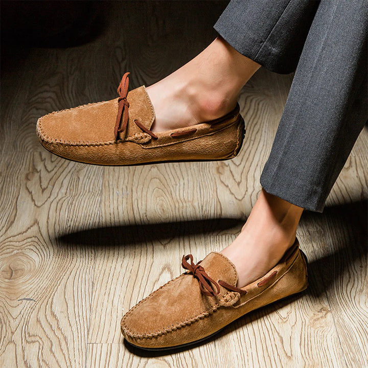 Men's driving loafers, comfortable slip-on casual shoes for long journeys & everyday style. Essential men's versatile footwear.
