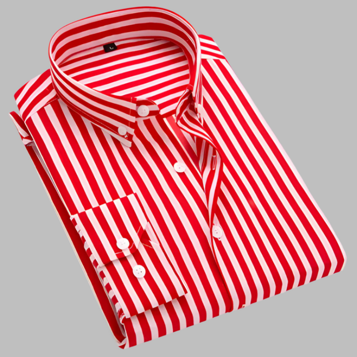 Close-up of a men's classic plaid Oxford button-down shirt, highlighting checkered pattern and oxford fabric.