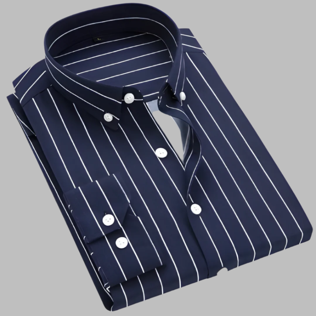 Regular fit men's plaid Oxford shirt in a classic button-down design, comfortable and durable casual wear.