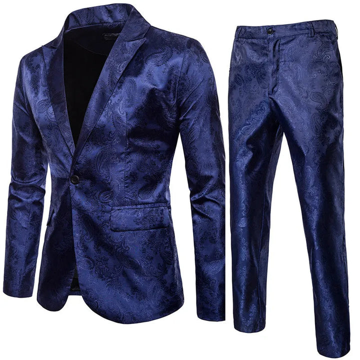 Versatile men's classic slim fit suit, perfect as a wedding suit, business attire, or special occasion formal wear.