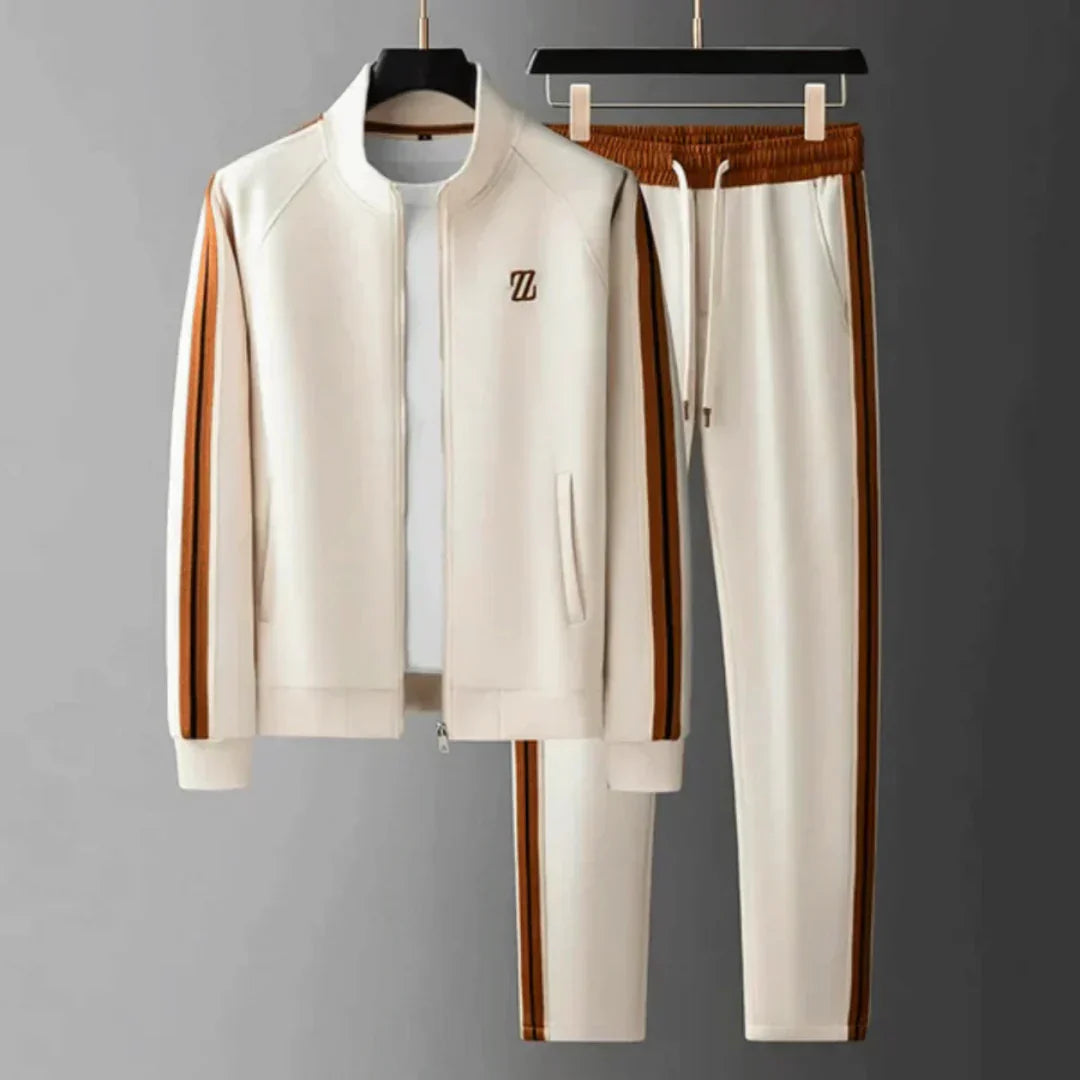 Stylish men's two-piece tracksuit for ultimate comfort. Relaxed fit loungewear & sportswear, perfect for casual everyday fashion.
