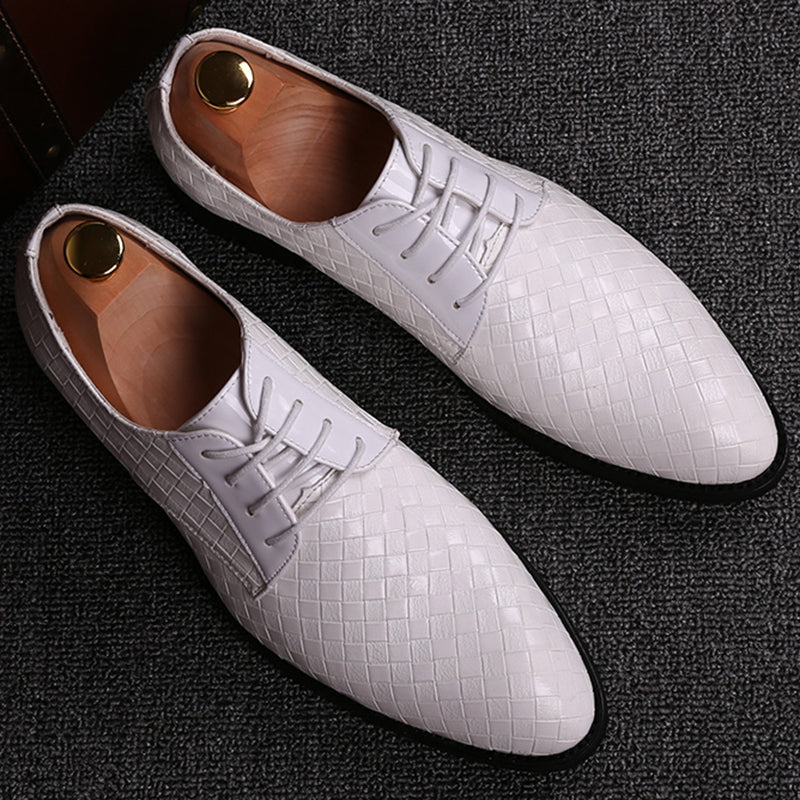 Classic men's black lace-up business dress shoes, elegant and comfortable for professional and formal wear.