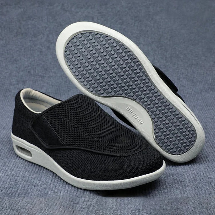 Breathable mesh men's wide shoes for swollen feet, offering orthopedic support & pain relief.