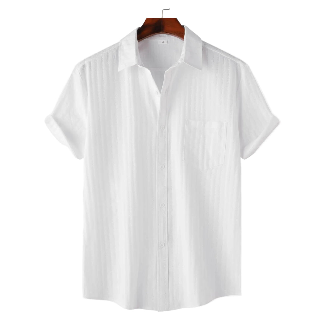 Versatile men's short sleeve shirt, button-down style. Comfortable casual wear for summer.