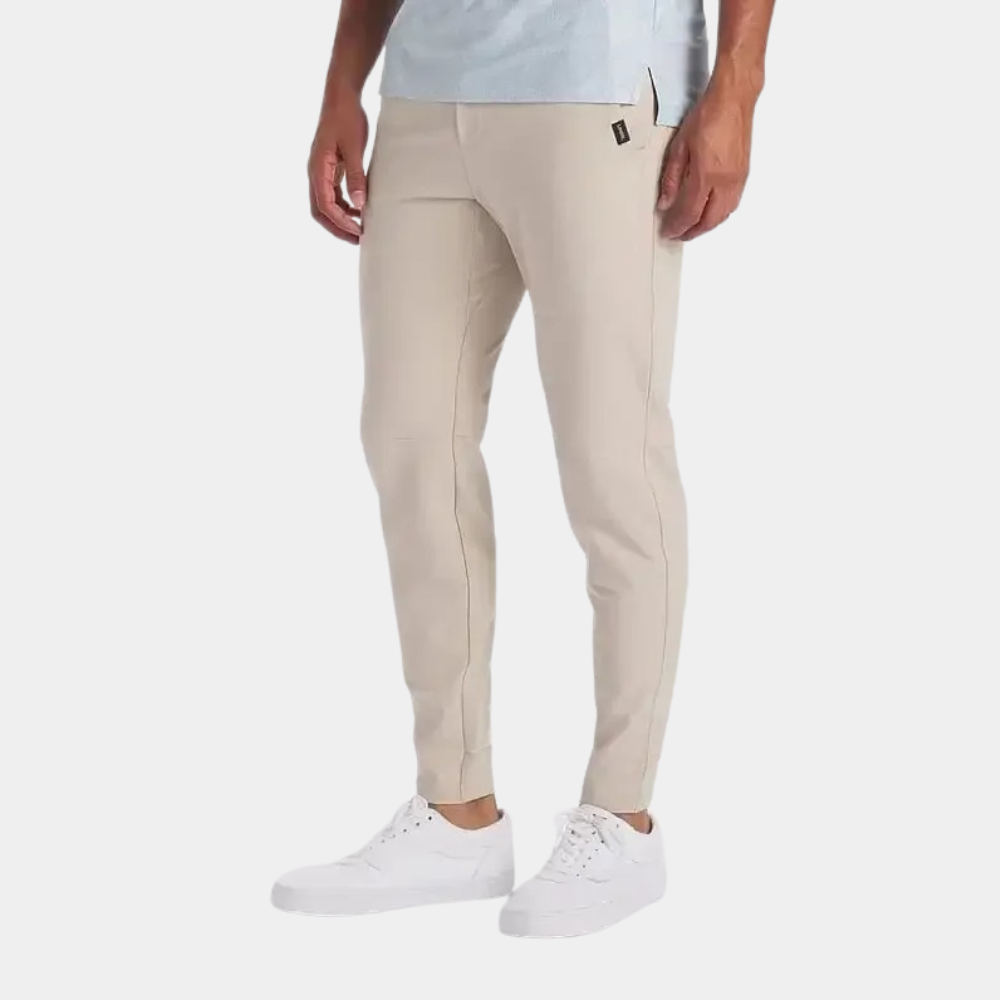 Comfortable men's travel stretch pants. Lightweight, wind-resistant, & water-repellent for any adventure.