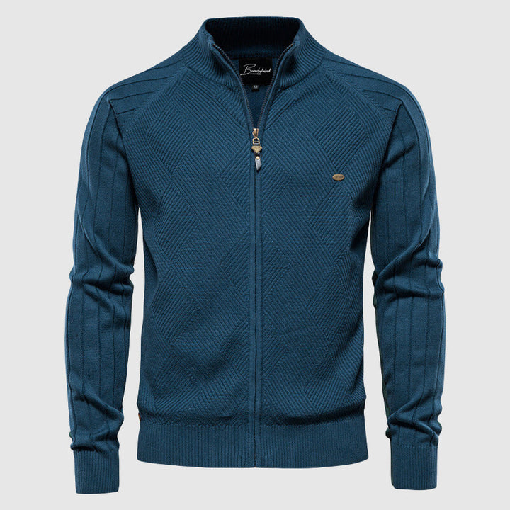 Comfortable men's full-zip cardigan, a soft everyday sweater for relaxed casual wear. Essential menswear fashion for comfort.
