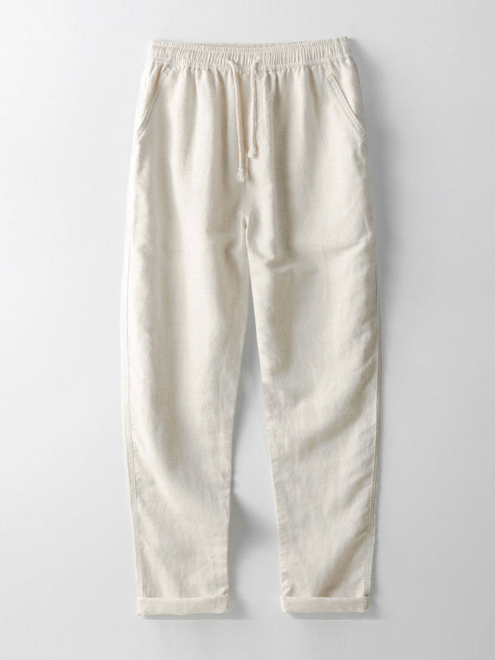 Relaxed fit men's outfit: summer shirt and shorts matching set. Ideal for casual beach days.