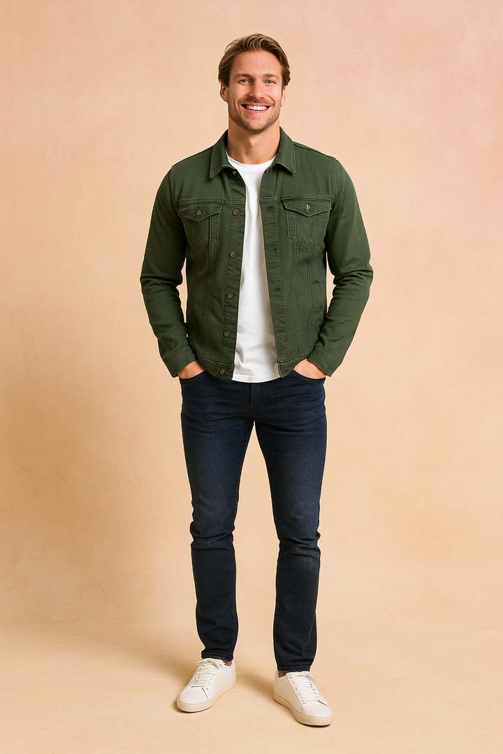 Everyday men's casual button-up jacket, urban style for versatile layering. Modern menswear outerwear.