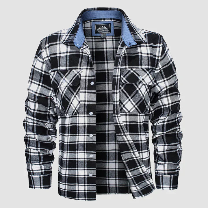 Warm men's long sleeve casual shirt with soft flannel lining & button-down front, ensuring cozy everyday comfort.