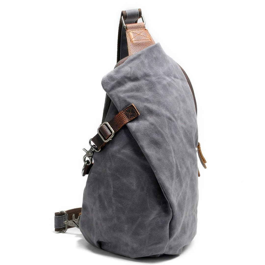 Casual men's shoulder bag, water-resistant canvas, anti-theft features for daily essentials and urban adventures.