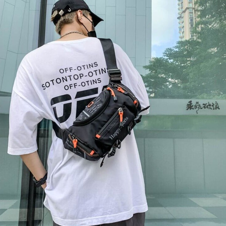 Practical men's sling bag, water-resistant for all your outdoor adventures.