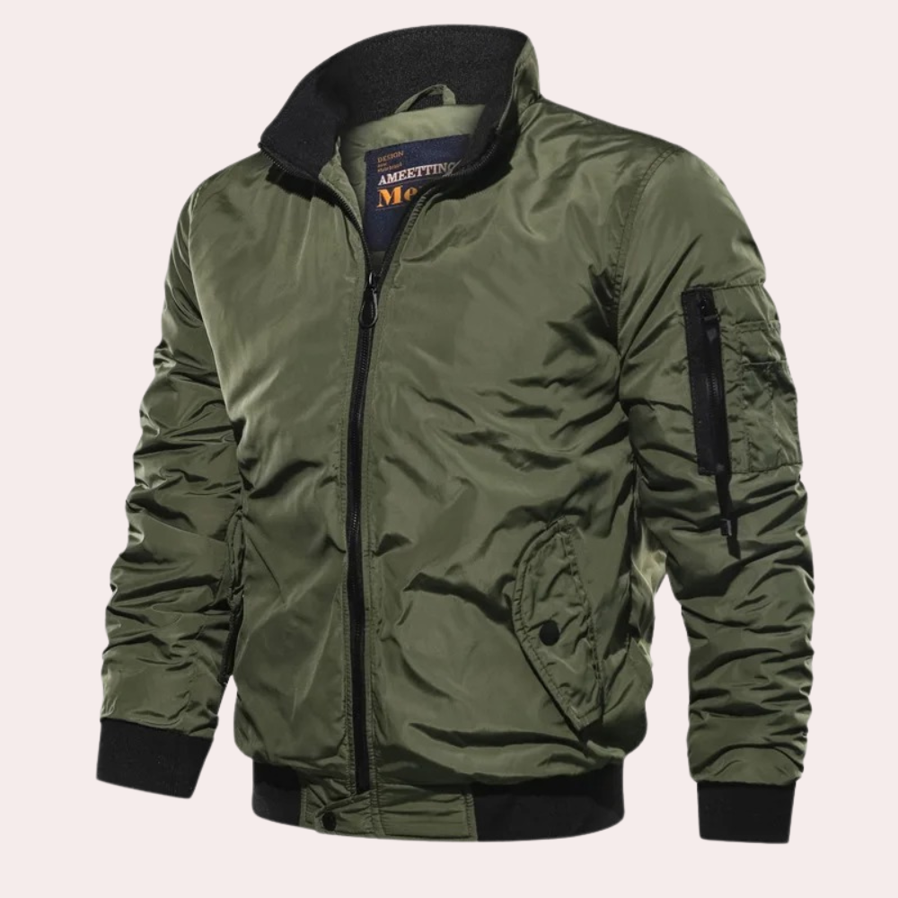 Men's wind-resistant bomber jacket, lightweight & stylish, perfect for spring/fall casual outerwear.