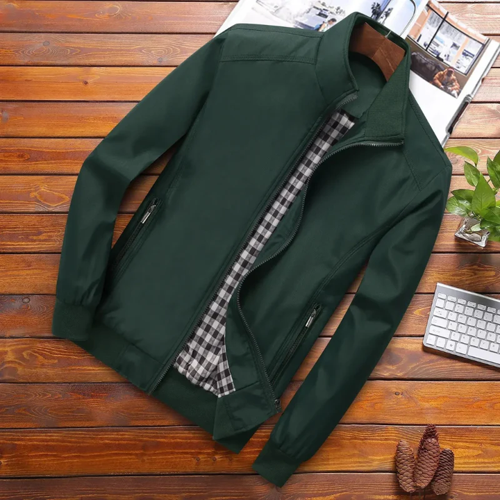 "Men's windproof summer jacket, lightweight, stylish, tailored fit, zip closure, ideal for casual and smart-casual wear."