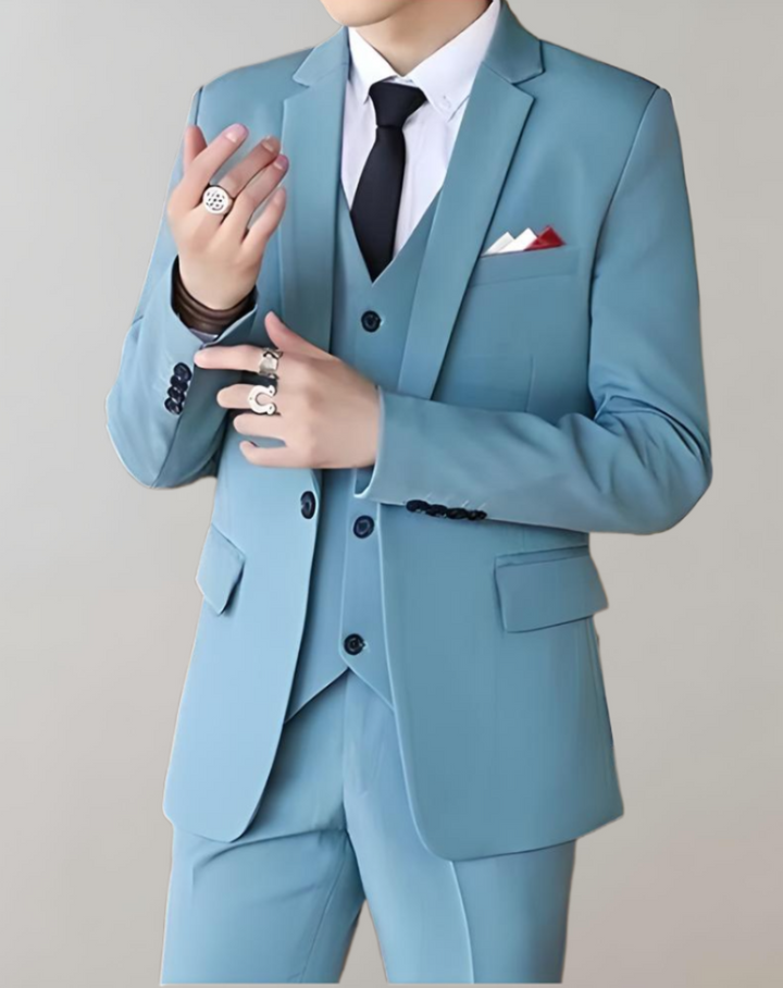 Classic men's 3-piece suit, a versatile formal & business wear option. Tailored for stylish men's attire.