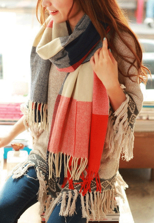 Premium women's winter cashmere scarf, warm & fashionable.