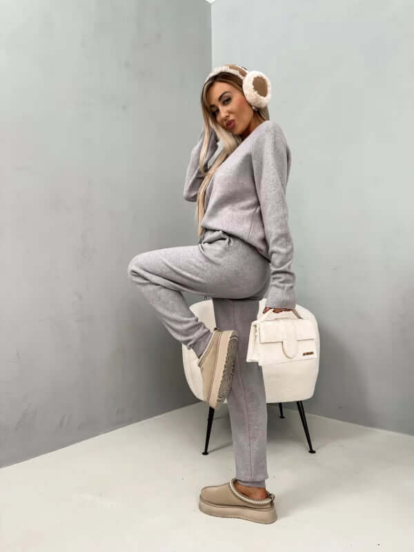 Ultra-soft women's two-piece sleepwear and loungewear set. Experience comfort and relaxation at home.