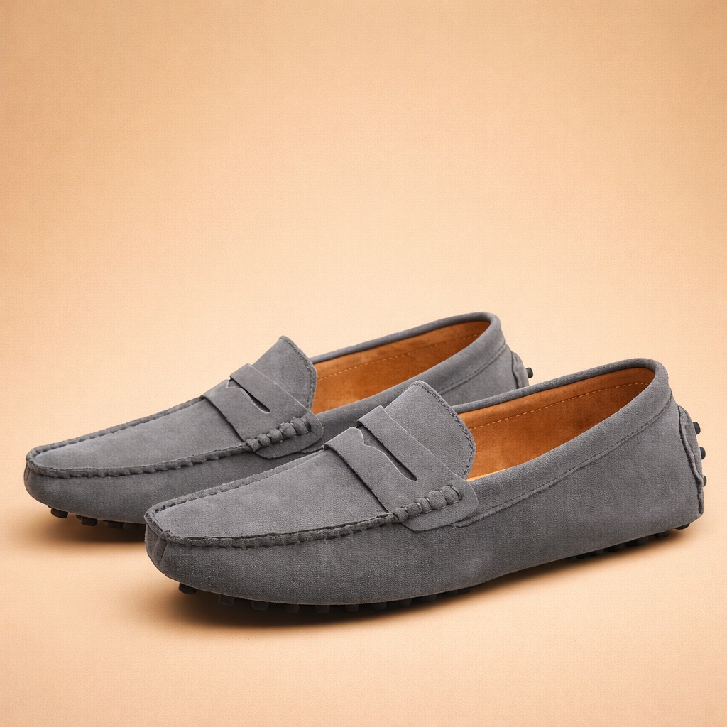 Classic men's driving loafers with elegant Italian design, offering comfortable everyday wear.