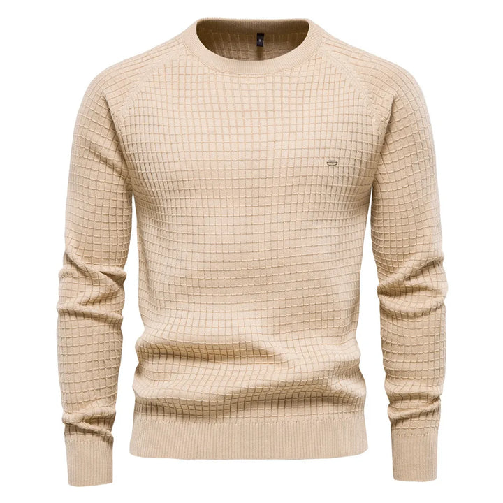Comfortable men's casual jumper, perfect for everyday wear and a timeless layered style.