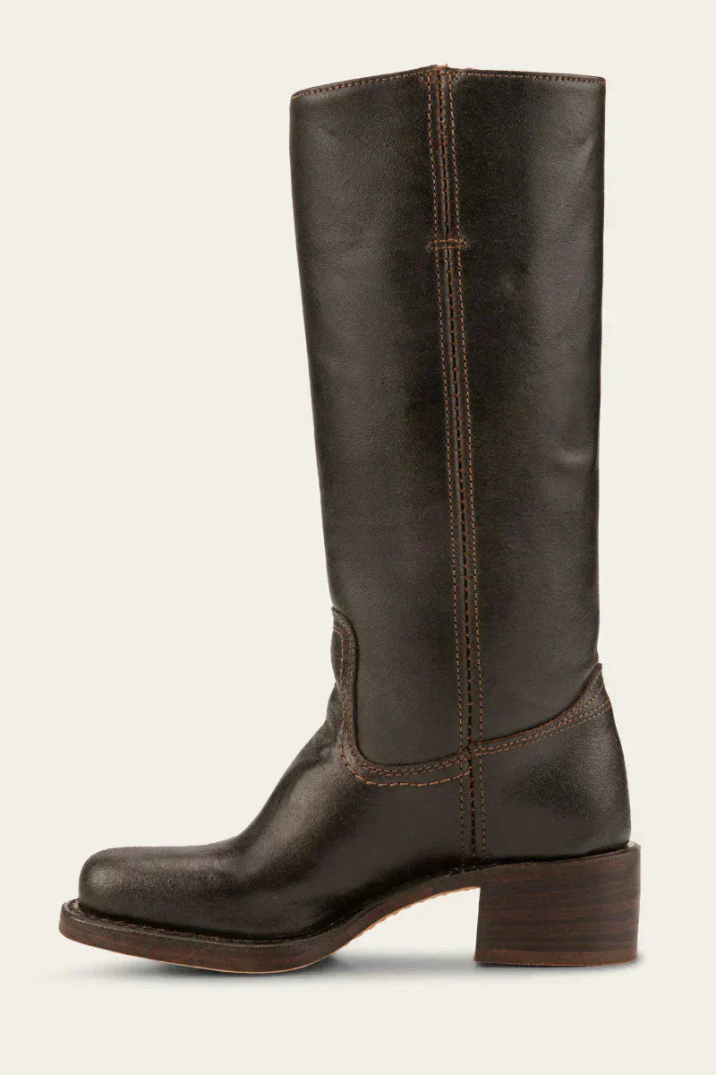 Elegant women's ankle boots, offering superb comfort and a chic touch to any casual or dressy outfit.