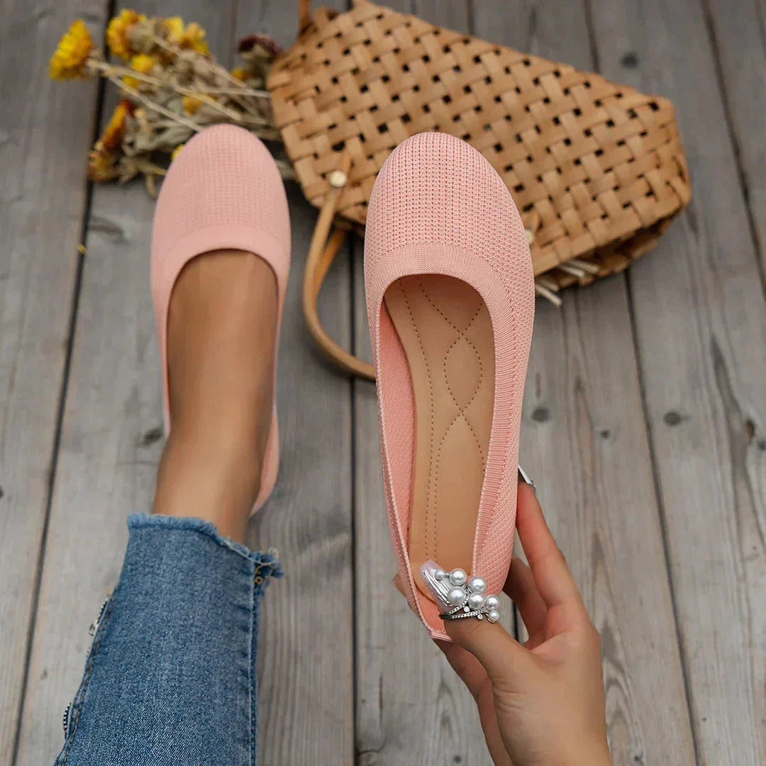 Versatile women's ballerina flats, offering anti-slip comfort for elegant summer and daily outfits.